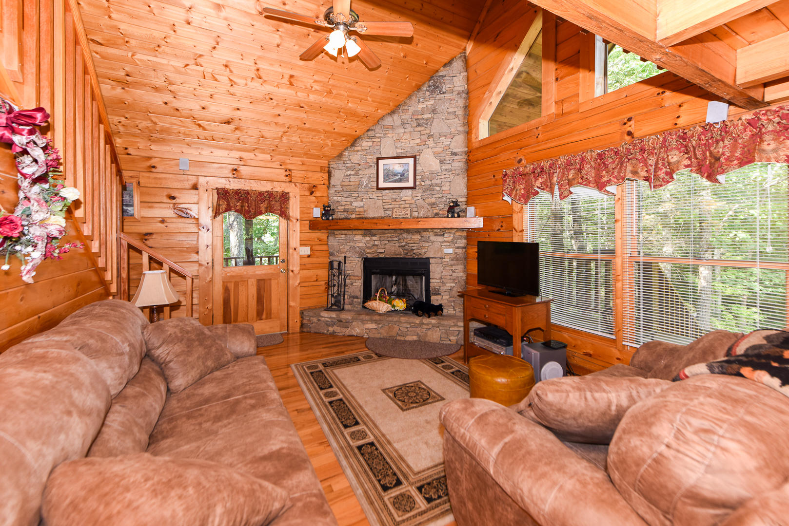 2114 Wolf Ridge Way Sevierville, TN 37862 - Photo 2 of 19 DSC_2337