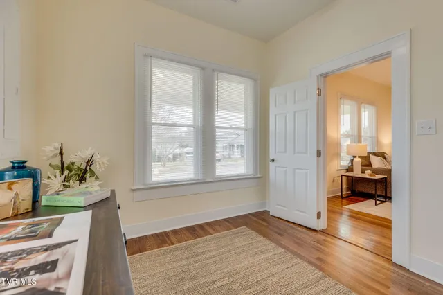 $294,900 | 212 West H Street, Elizabethton, TN 37643