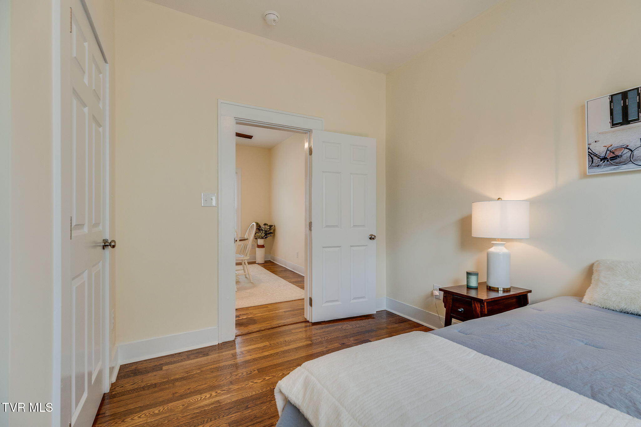 212 West H Street Elizabethton, TN 37643 - Photo 20 of 25 020