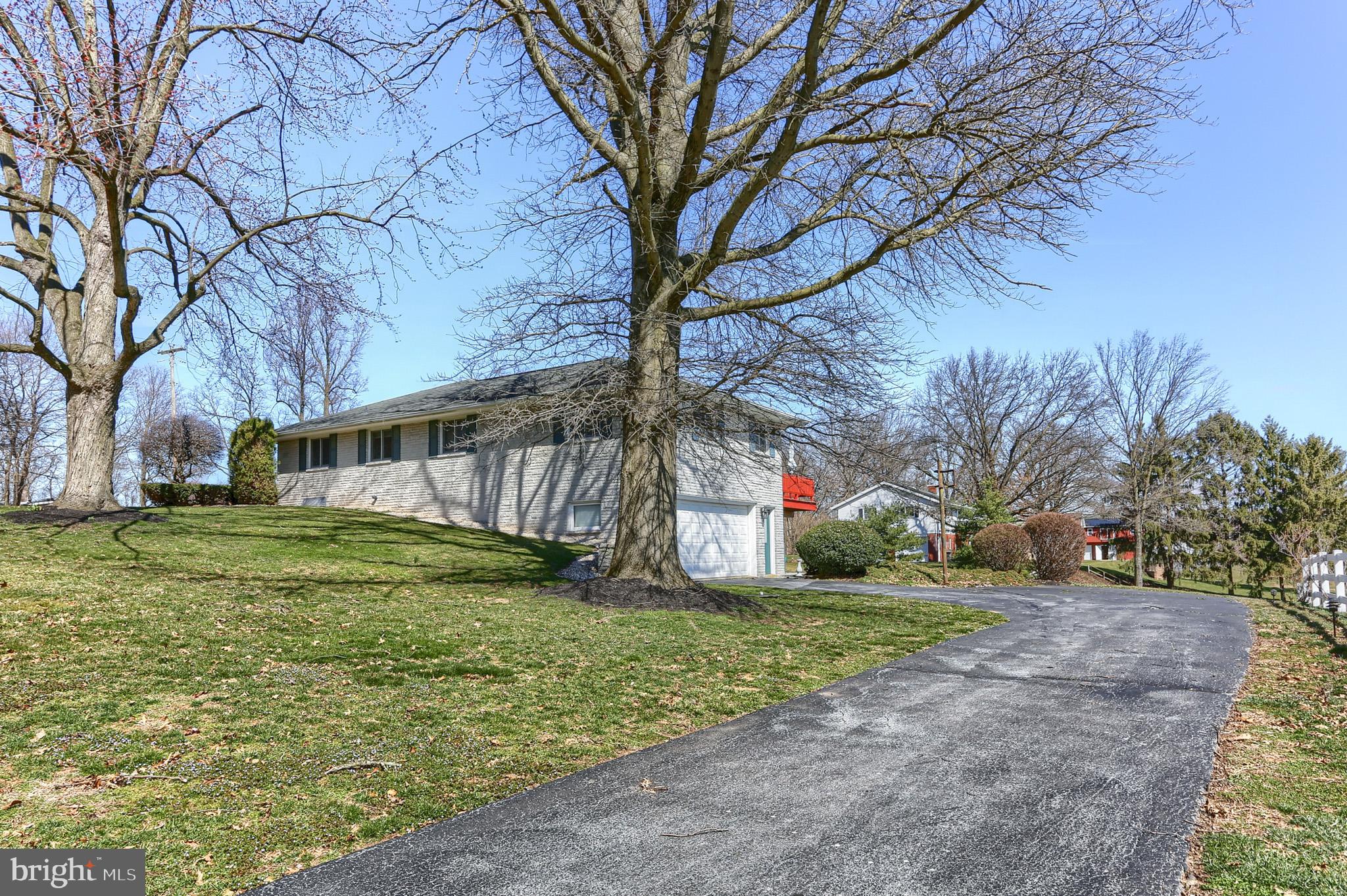 1208 Ridge Road Elizabethtown, PA 17022 - Photo 4 of 34
