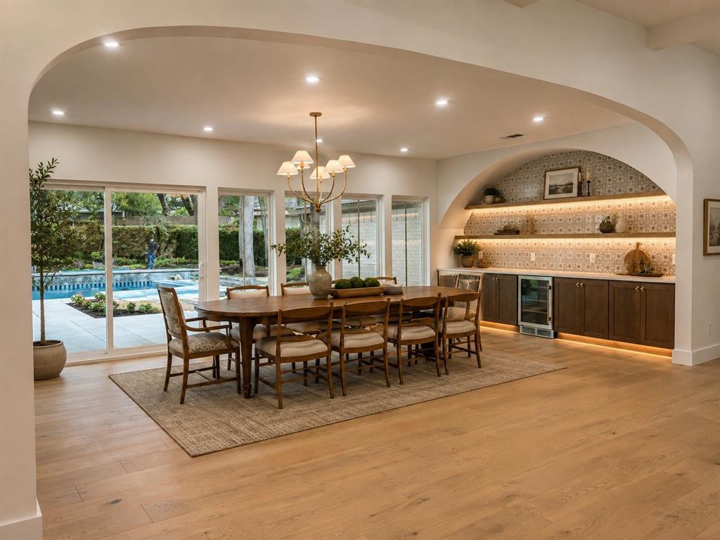 14109 Rocksprings Court Dallas, TX 75254 - Photo 3 of 14 Gallery Image 3