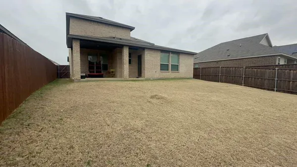 a view of an house with a outdoor space