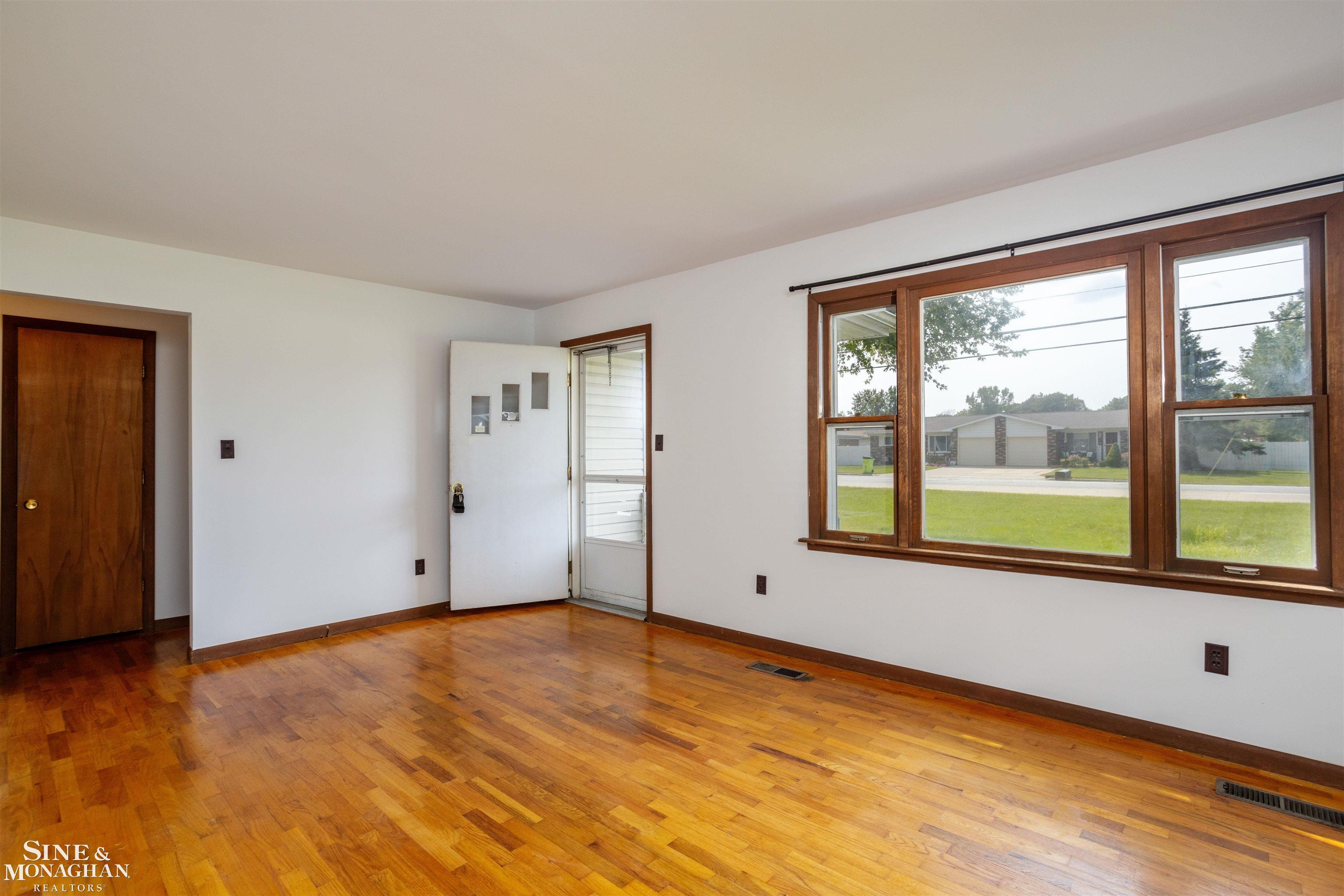 28453 Cotton Road Chesterfield, MI 48047 - Photo 2 of 36