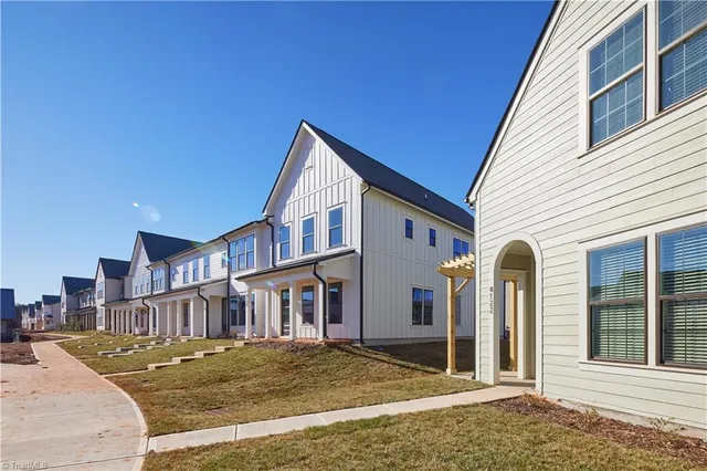 $3,105 | 4126 Macbeth Street, Greensboro, NC 27410