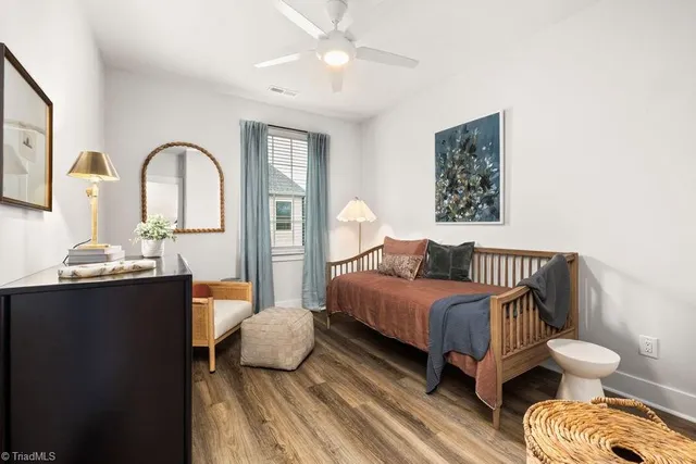 $3,105 | 1500 Highwoods Boulevard, Greensboro, NC 27410