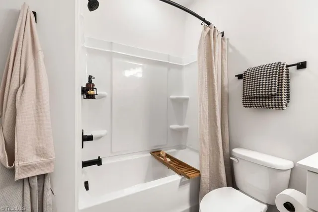 $3,105 | 4126 Macbeth Street, Greensboro, NC 27410