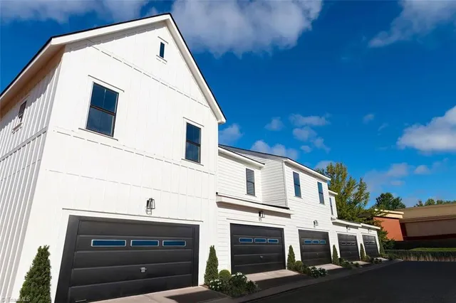 $3,105 | 4126 Macbeth Street, Greensboro, NC 27410