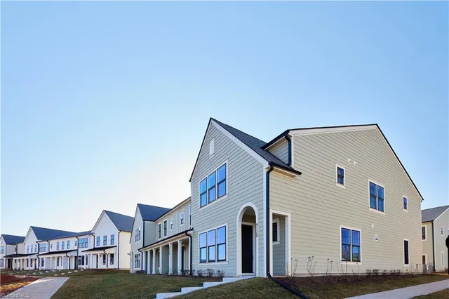 $3,105 | 4126 Macbeth Street, Greensboro, NC 27410