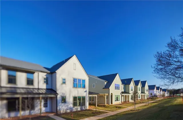 $3,105 | 4126 Macbeth Street, Greensboro, NC 27410