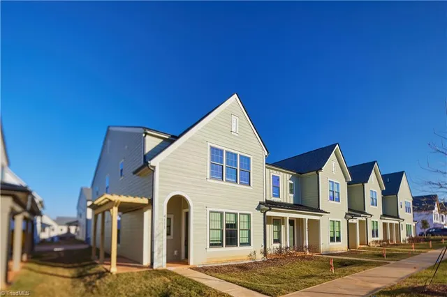 $3,105 | 4126 Macbeth Street, Greensboro, NC 27410