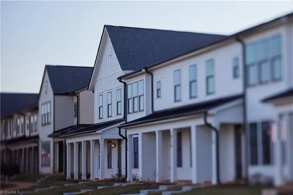 $3,086 | 4126 Macbeth Street, Greensboro, NC 27410