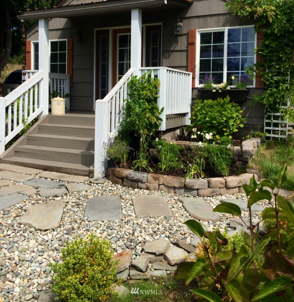 942 Sands View Road Camano Island, WA 98282 - Photo 2 of 8 Gallery Image 2