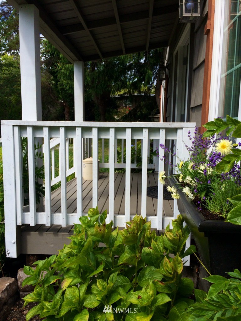 942 Sands View Road Camano Island, WA 98282 - Photo 3 of 8 Gallery Image 3