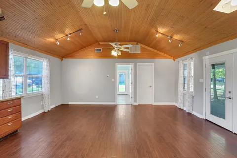 $143,000 | 140 Tobago Lane, Point Blank, TX 77364