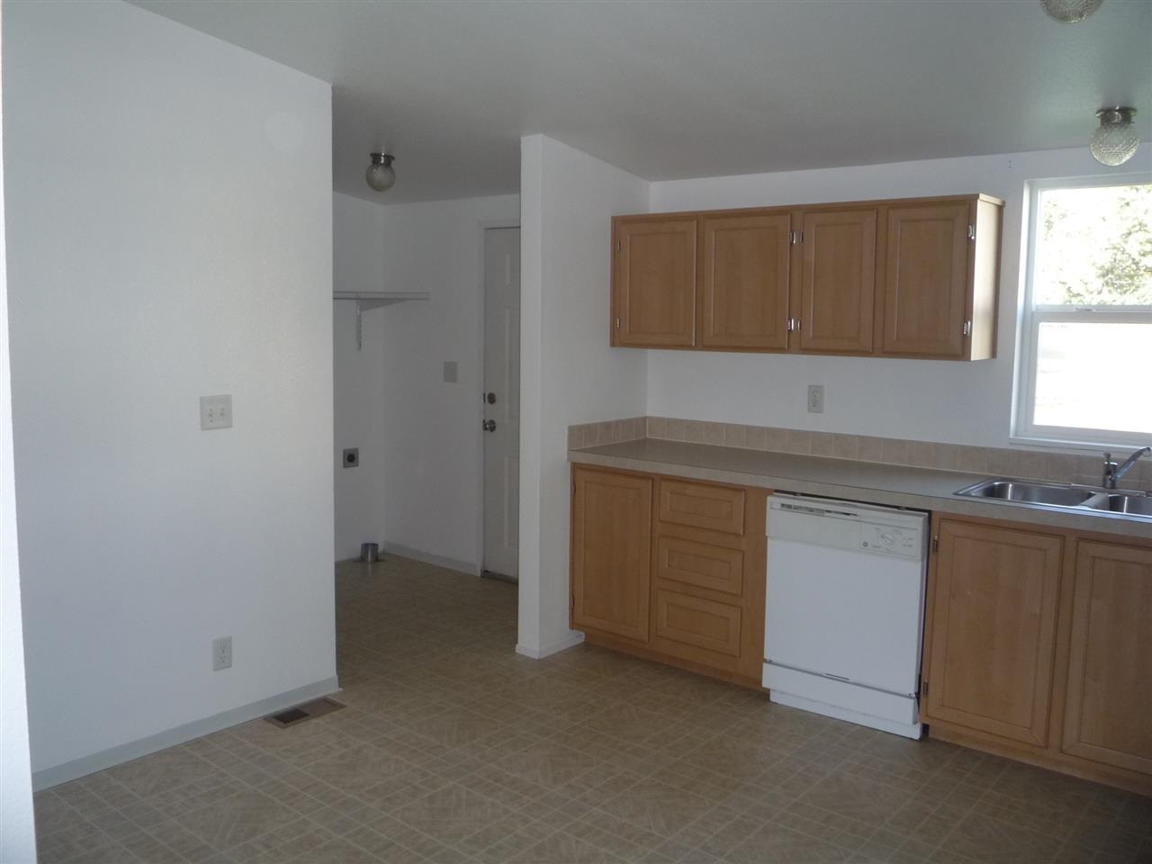 728 South Ralph Street Spokane, WA 99202 - Photo 6 of 20 Gallery Image 6