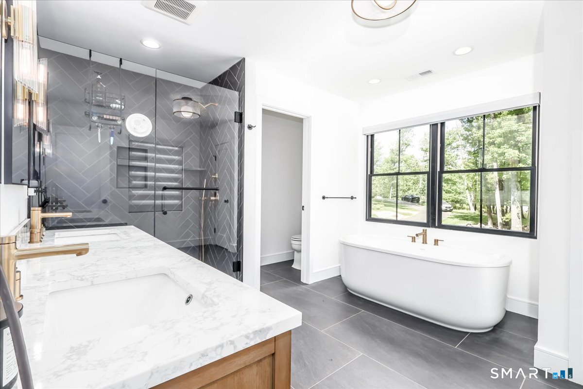 38 Hickory Lane Ridgefield, CT 06877 - Photo 23 of 37