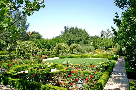 $960,000 | 758 Silver Cloud Street, Thousand Oaks, CA 91360