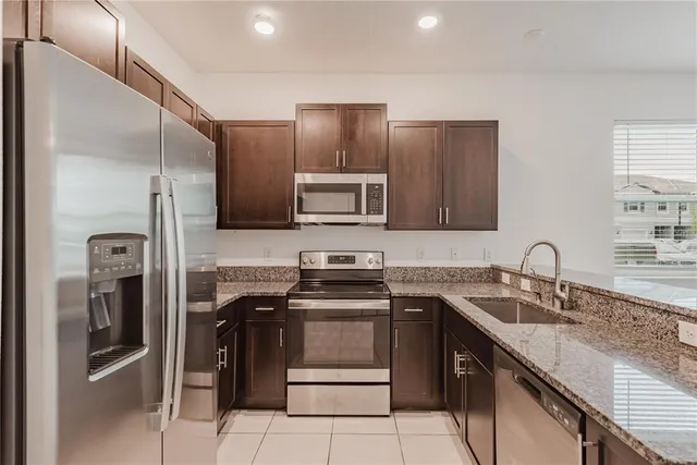 $2,000 | 14302 Editors Note Street, Ruskin, FL 33573