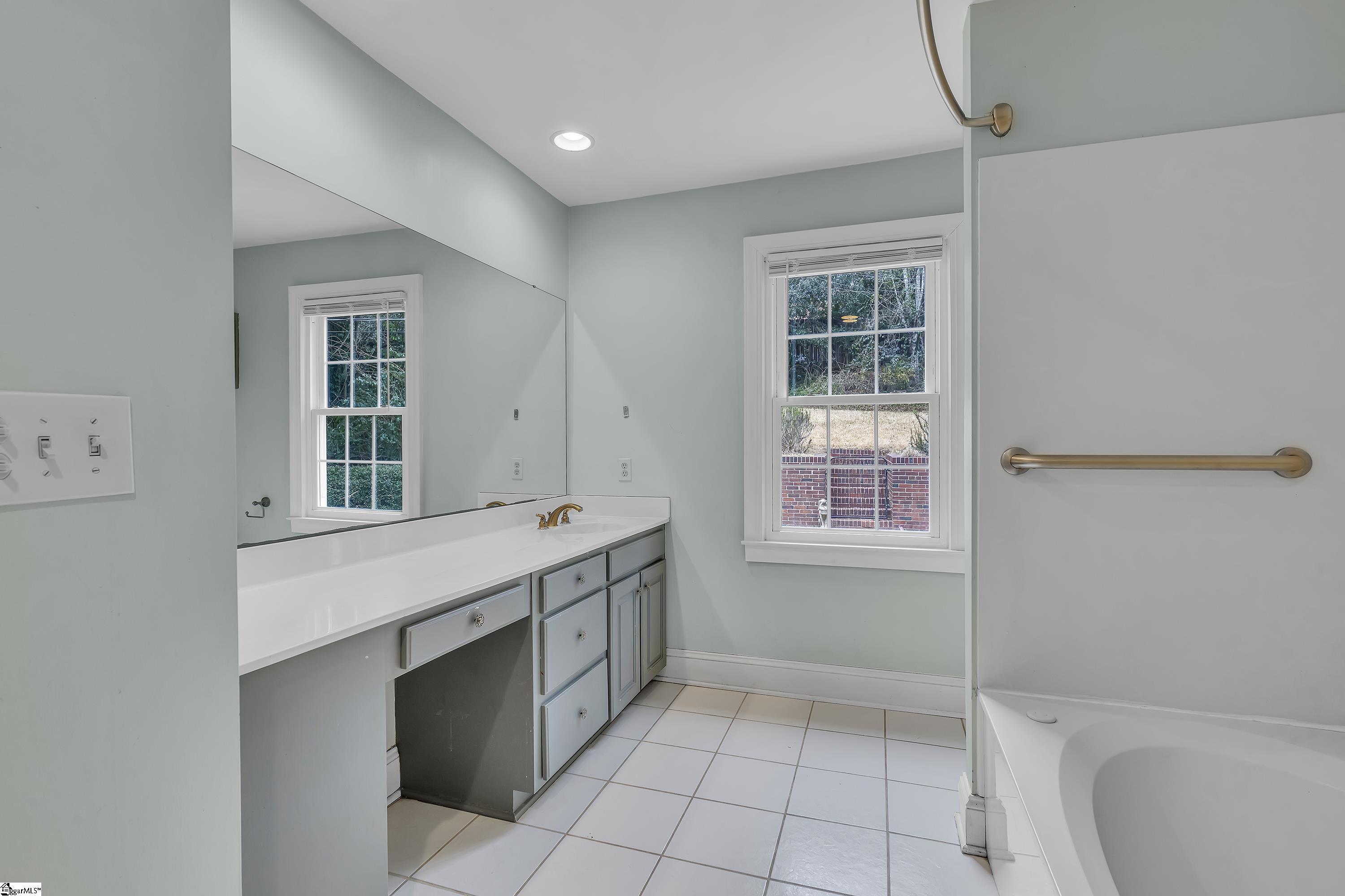 237 Pine Forest Drive Greenville, SC 29601 - Photo 14 of 23