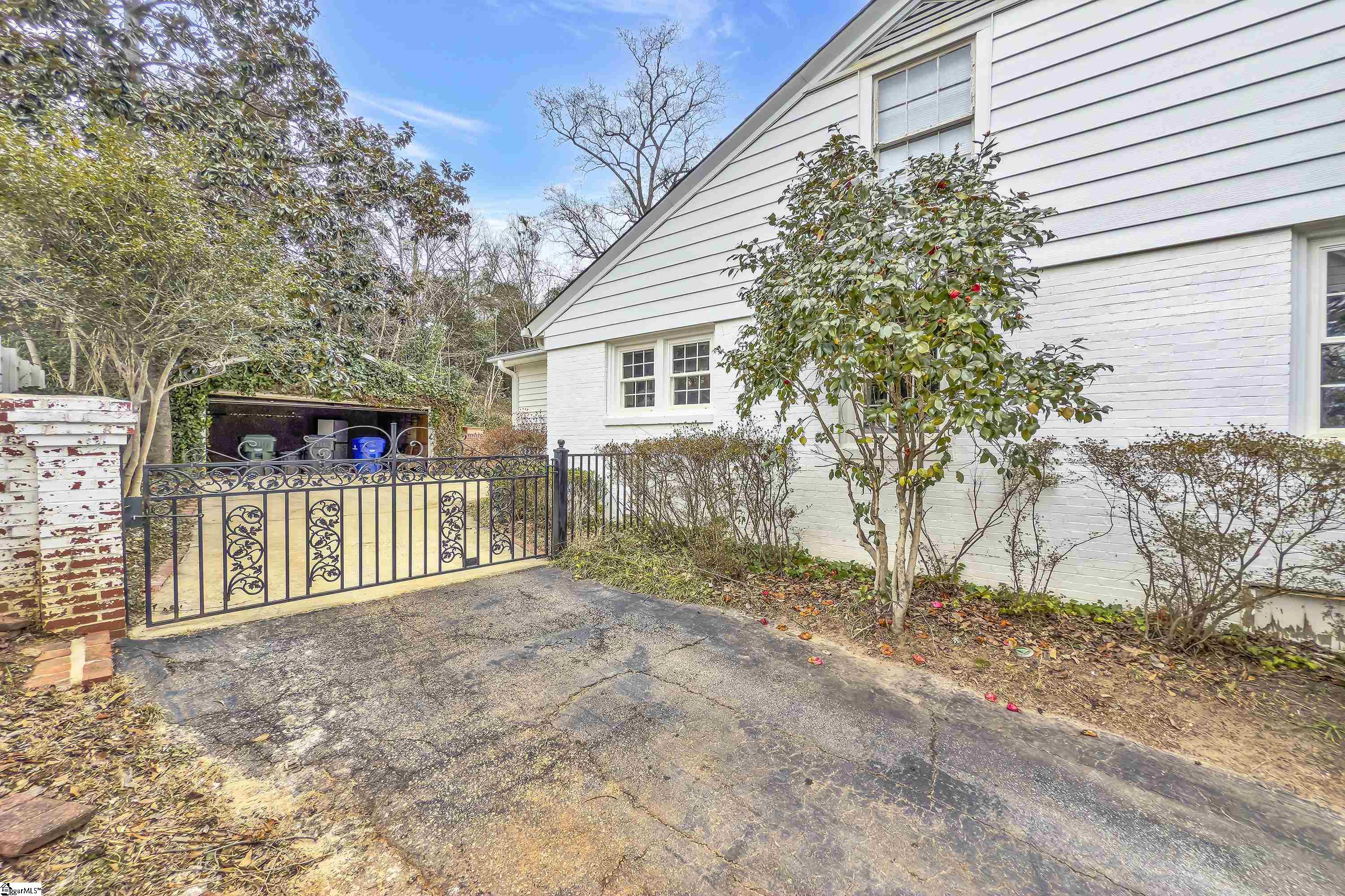 237 Pine Forest Drive Greenville, SC 29601 - Photo 20 of 23