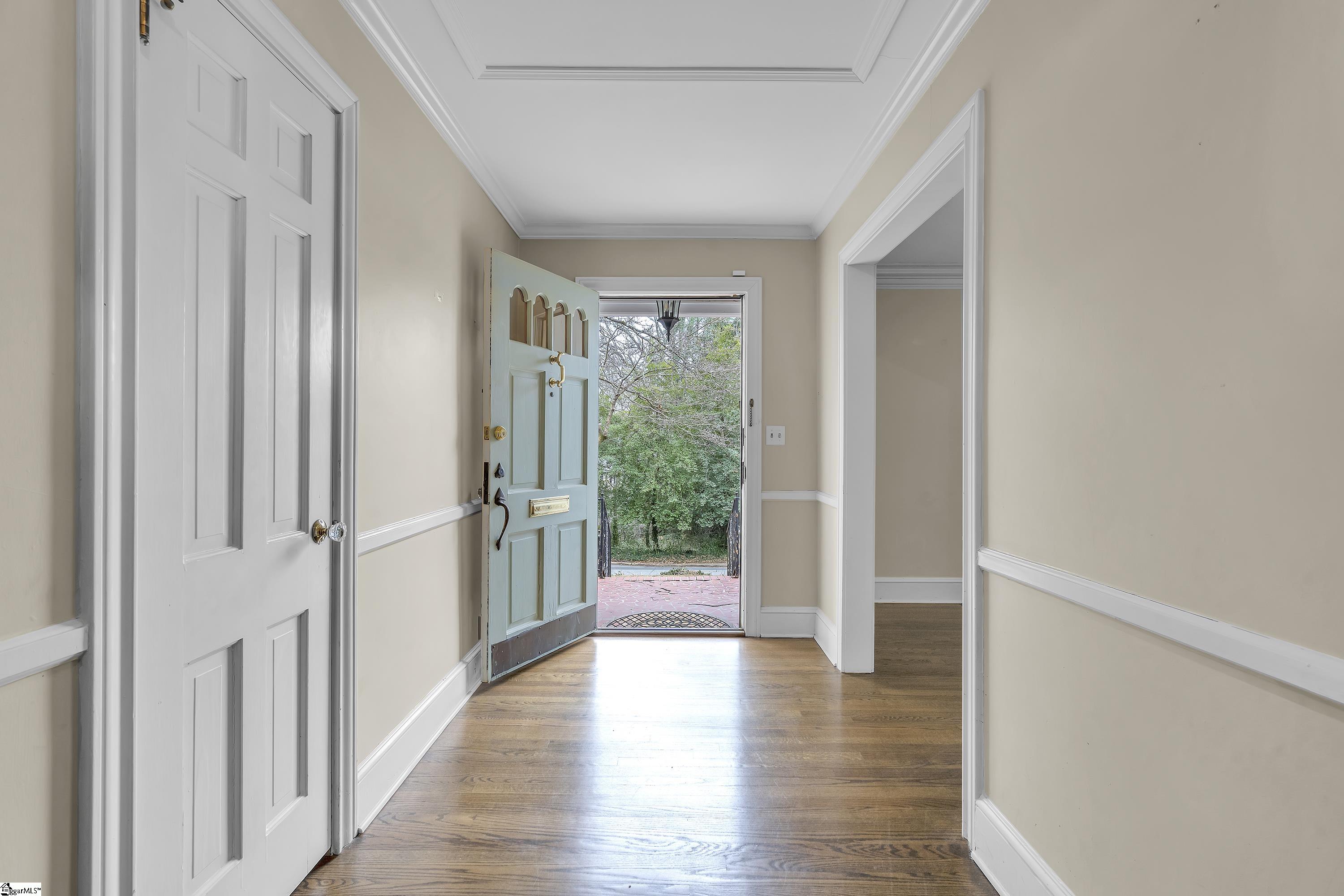 237 Pine Forest Drive Greenville, SC 29601 - Photo 3 of 23