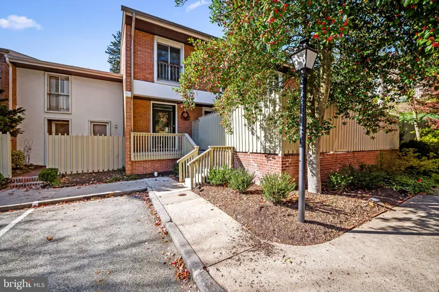 $475,000 | 20 Palmer Green Court, Baltimore, MD 21210