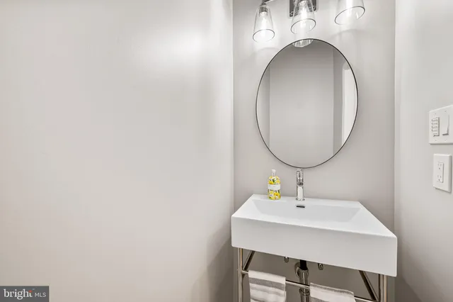 $475,000 | 20 Palmer Green Court, Baltimore, MD 21210