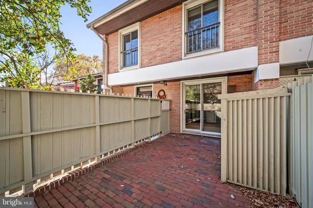 $475,000 | 20 Palmer Green Court, Baltimore, MD 21210