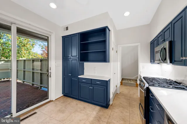 $475,000 | 20 Palmer Green Court, Baltimore, MD 21210