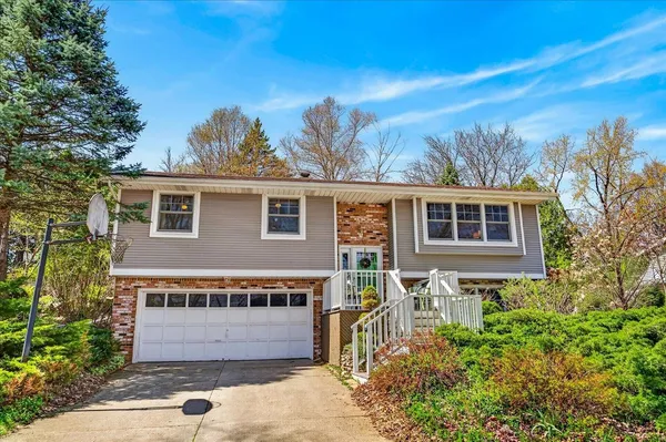 $439,900 | 1910 La Sierra Way, Madison, WI 53716