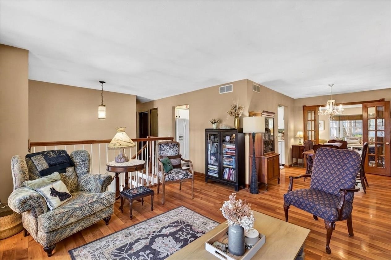 1910 La Sierra Way Madison, WI 53716 - Photo 10 of 38