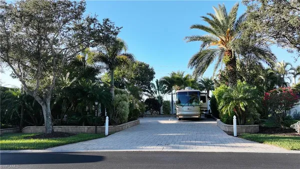 $479,500 | 4620 Southern Breeze Drive, Naples, FL 34114