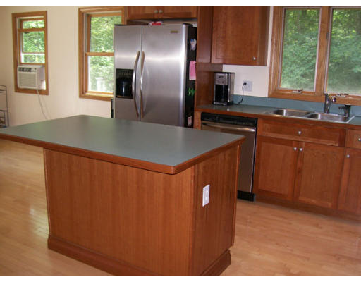 106 Allen Road Easton, MA 02356 - Photo 7 of 21 Gallery Image 7