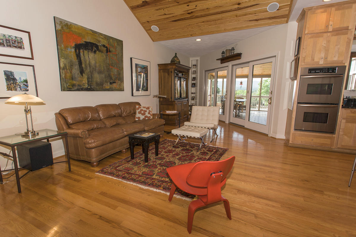 1049 Sprinkle Road Fincastle, VA 24090 - Photo 17 of 67 LivingRoom