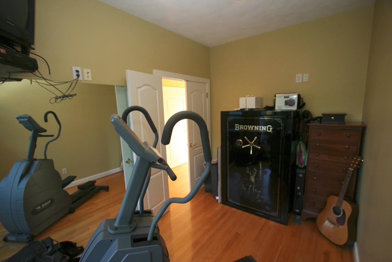 1049 Sprinkle Road Fincastle, VA 24090 - Photo 30 of 67 Exercise Room
