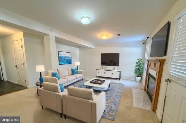 $524,900 | 2224 Sluice Channel Place, Woodbridge, VA 22192