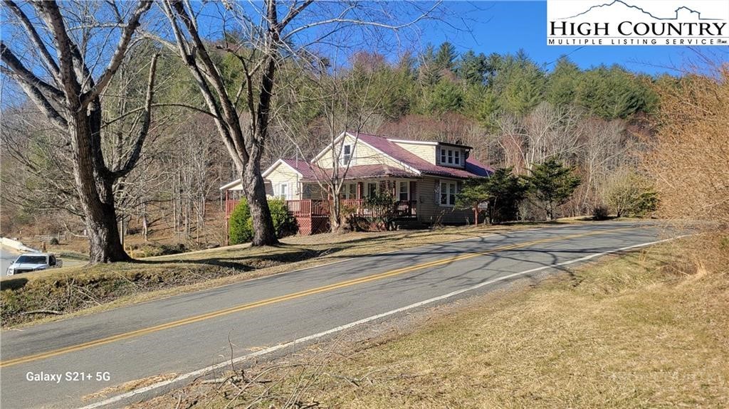 720 Mash Road West Jefferson, NC 28694 - Photo 4 of 23 Gallery Image 4