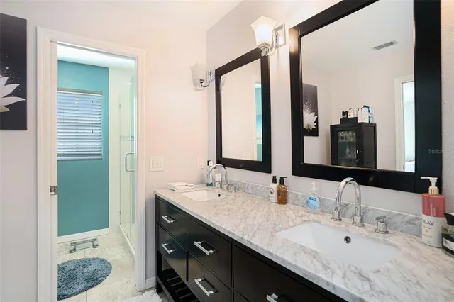 $570,000 | 5203 Bayshore Boulevard, Unit 11, Tampa, FL 33611