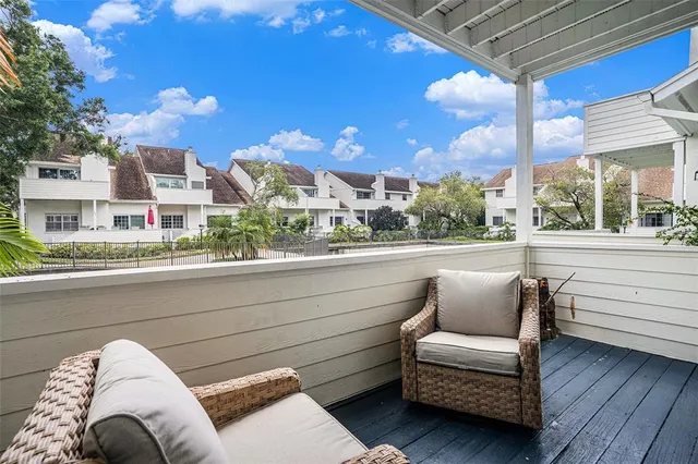 $570,000 | 5203 Bayshore Boulevard, Unit 11, Tampa, FL 33611