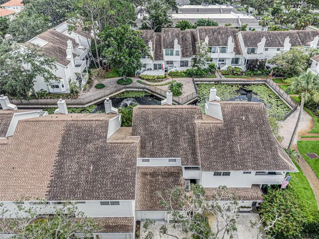 $570,000 | 5203 Bayshore Boulevard, Unit 11, Tampa, FL 33611