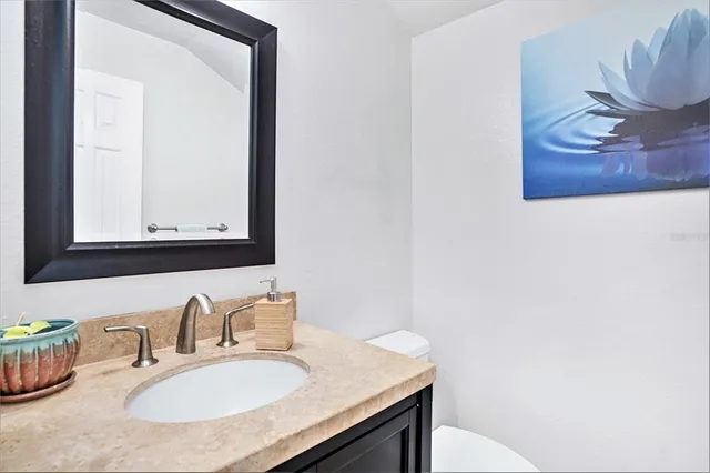 $570,000 | 5203 Bayshore Boulevard, Unit 11, Tampa, FL 33611