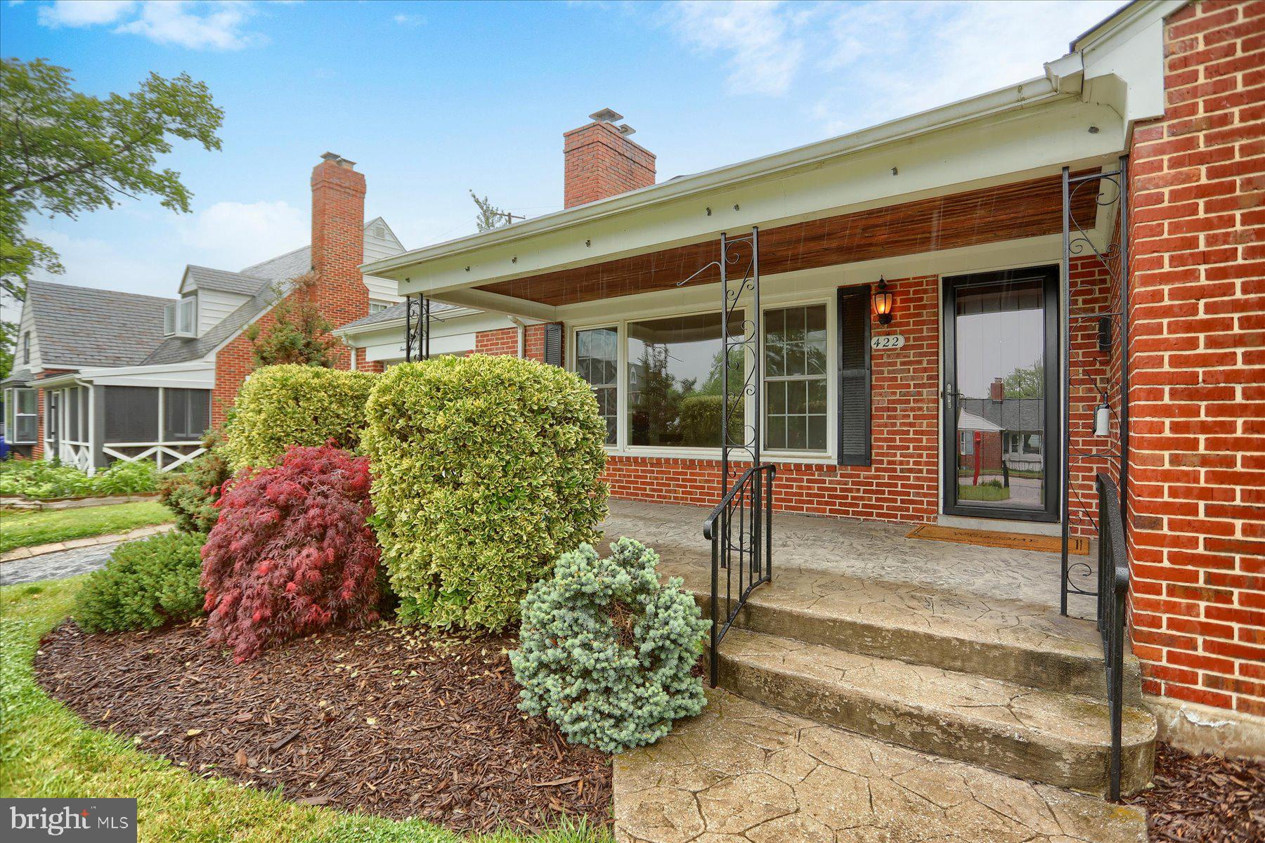 422 Aigburth Road Towson, MD 21286 - Photo 2 of 48 Front Porch