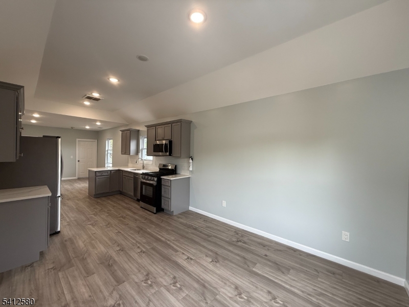 190 East Lindsley Road Cedar Grove, NJ 07009 - Photo 6 of 13