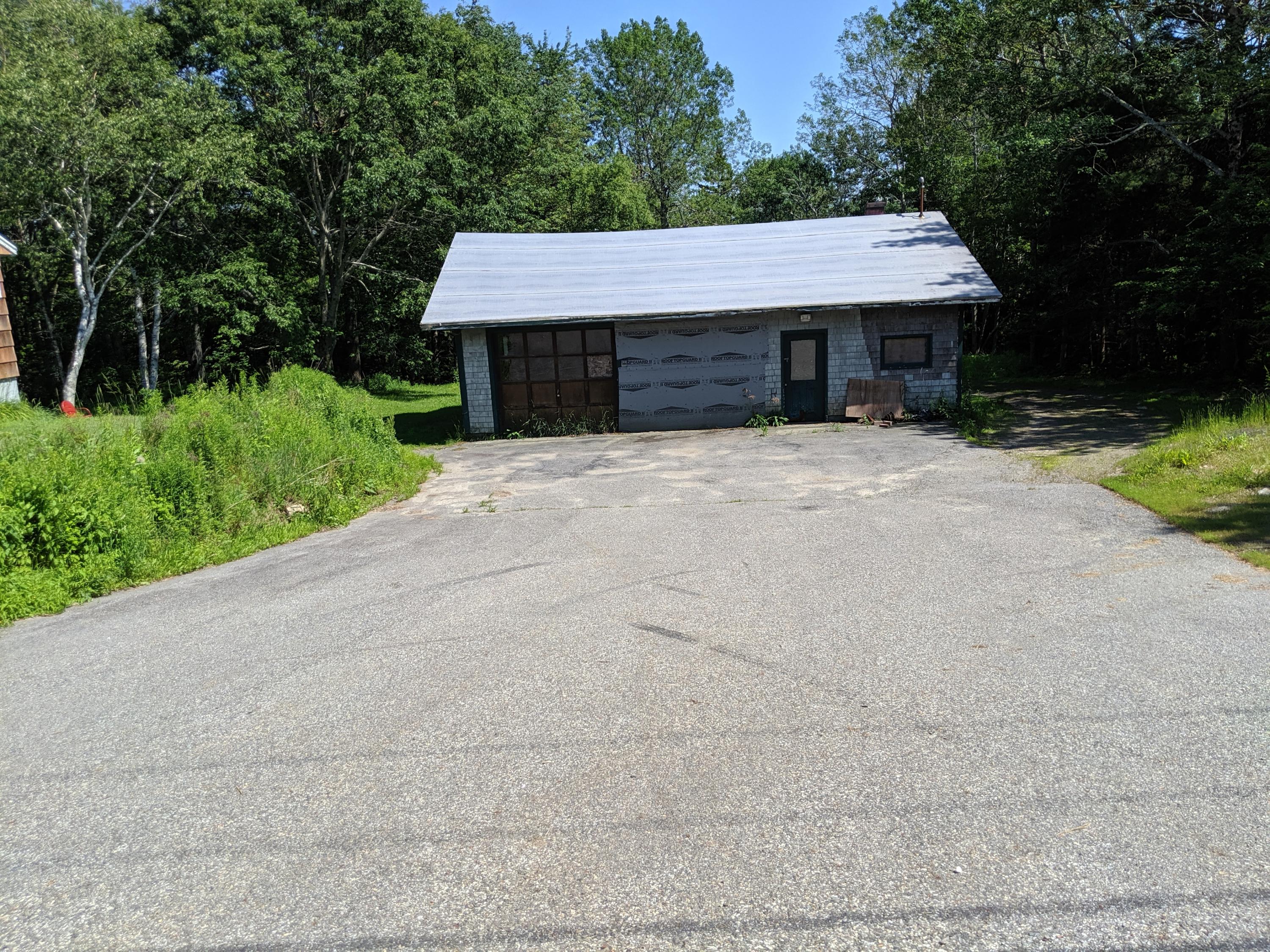1129 River Road Tenants Harbor, ME 04860 - Photo 11 of 12 driveway to garage