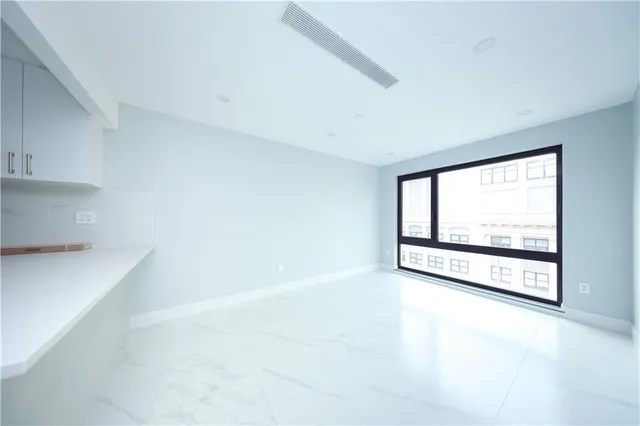 $762,900 | 643 5th Avenue, Unit 3A | Greenwood Heights