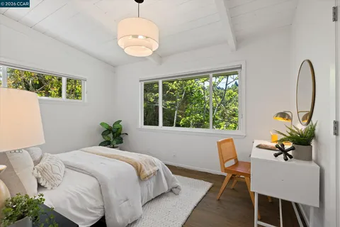 $1,695,000 | 8 Westwood Court, Orinda, CA 94563