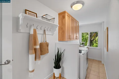 $1,695,000 | 8 Westwood Court, Orinda, CA 94563