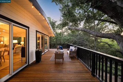 $1,695,000 | 8 Westwood Court, Orinda, CA 94563