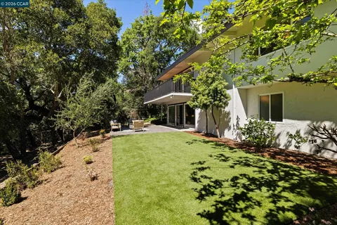 $1,695,000 | 8 Westwood Court, Orinda, CA 94563