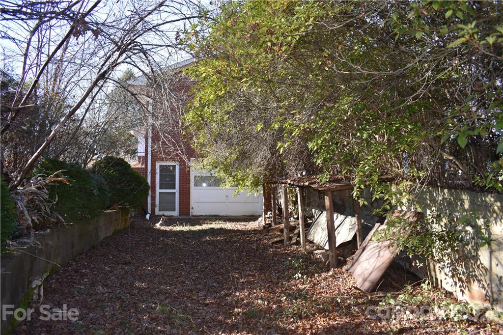 11611 Bringle Ferry Road Salisbury, NC 28146 - Photo 6 of 45 Gallery Image 6